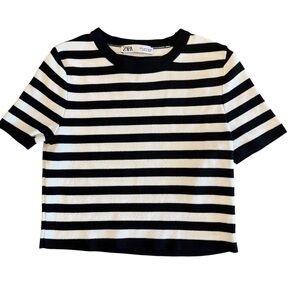Zara Black and White Cropped Fitted T-Shirt